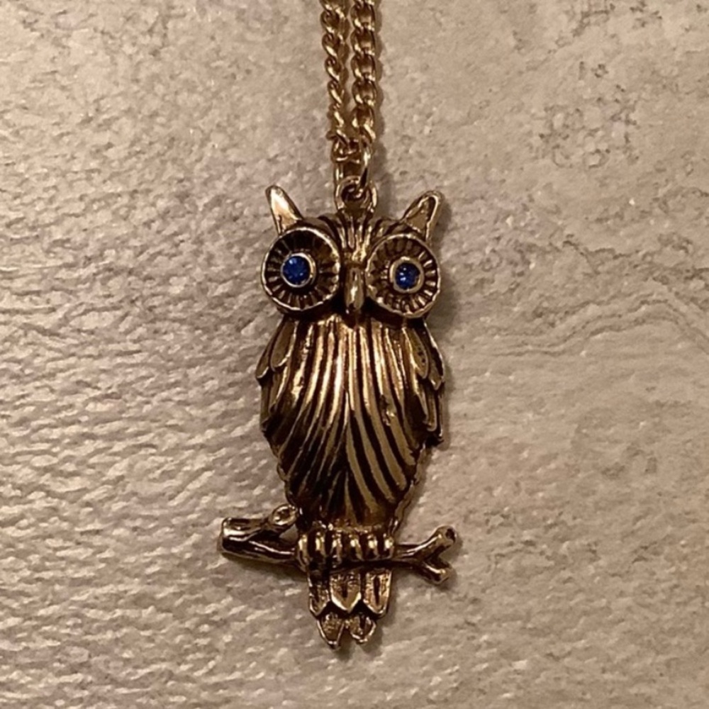 New Vintage Owl pendant necklace (costume gold)